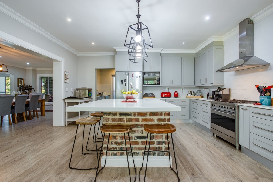 4 Bedroom Property for Sale in Buitenverwagting Western Cape